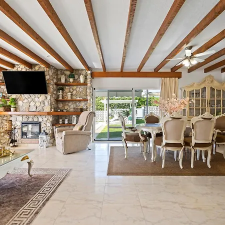 Casacara Beachside Costabella -spain マルベーリャ