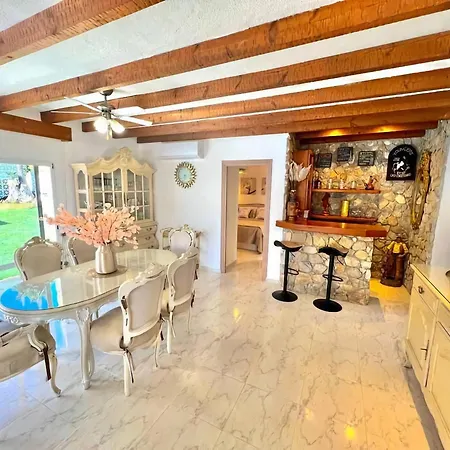 Casacara Beachside Costabella -spain Villa *
