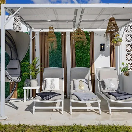 别墅 Casacara Beachside Costabella -spain 马尔韦利亚