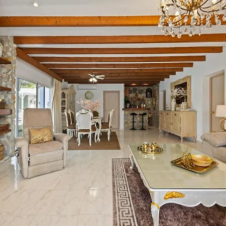 Villa Casacara Beachside Costabella -spain *