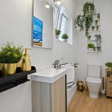 Casacara Beachside Costabella -spain * 马尔韦利亚