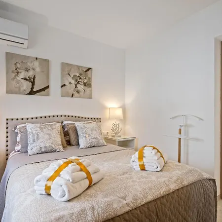 Casacara Beachside Costabella -spain Villa Marbella