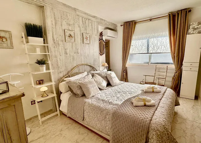 Villa Casacara Beachside Costabella -spain