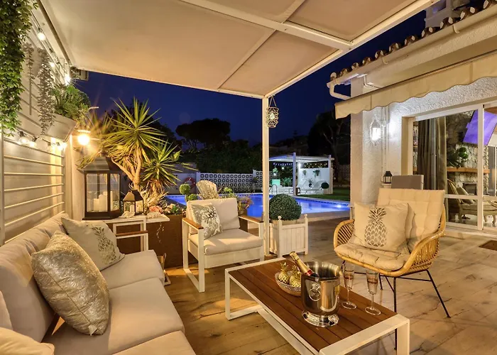 Casacara Beachside Costabella -spain Villa *
