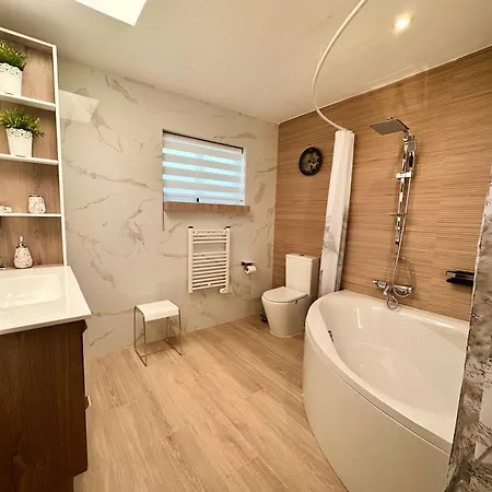 Casacara Beachside Costabella -spain 马尔韦利亚