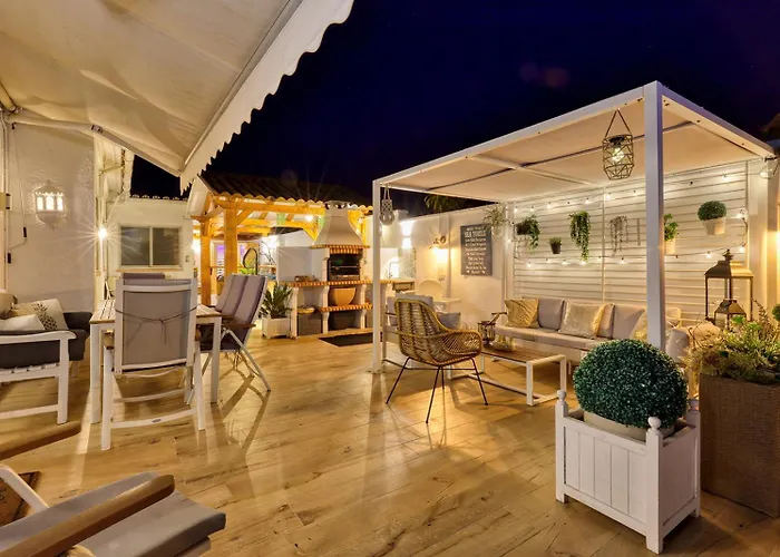 Casacara Beachside Costabella -spain * ماربيا